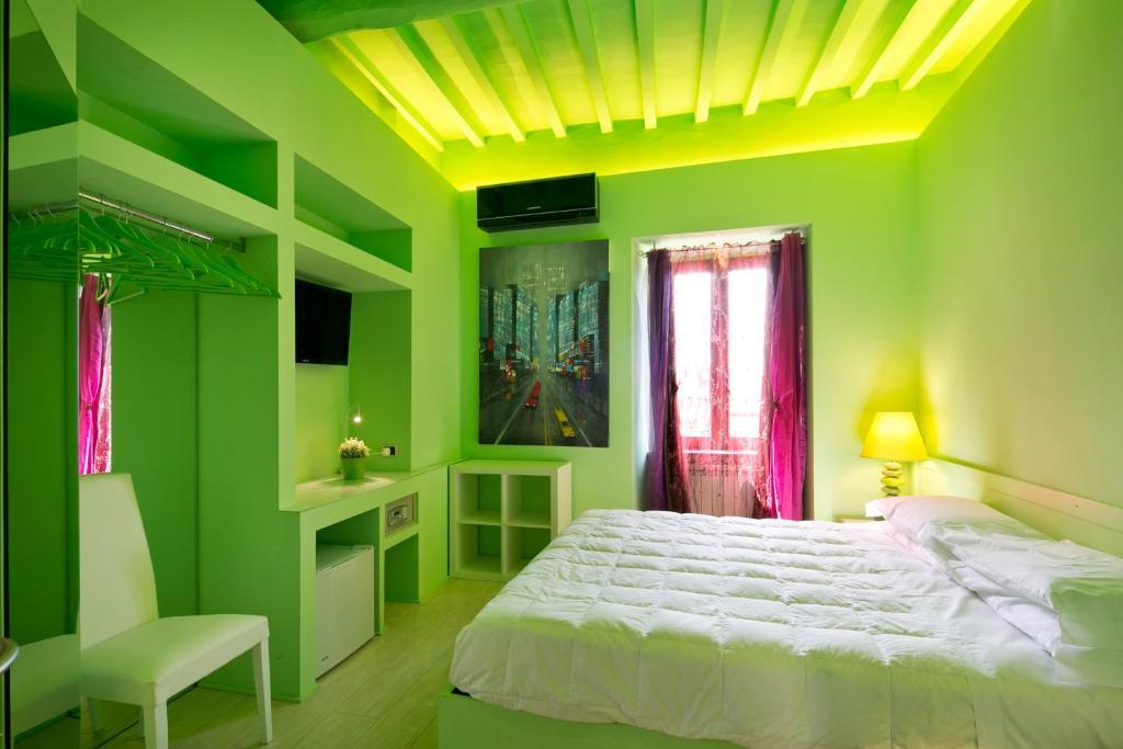 Hotel Degli Affreschi Монтефалько Номер фото